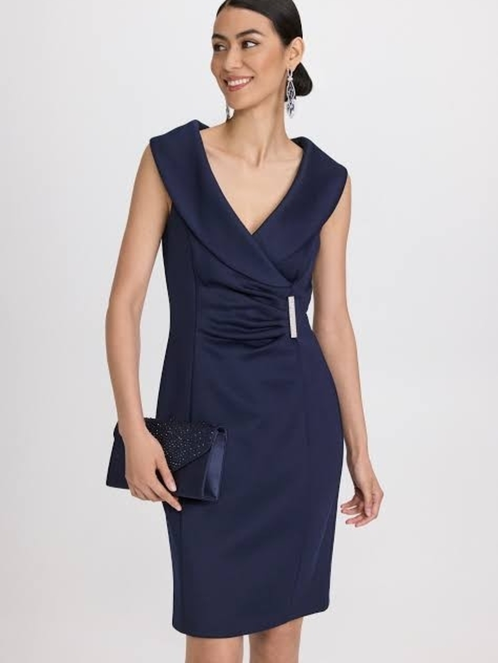 Laura Brooch Detail Dress